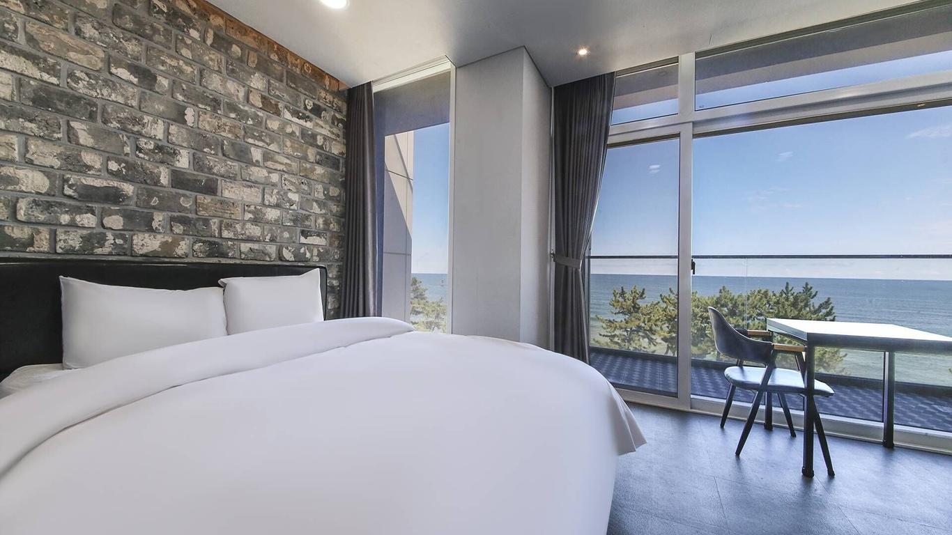 Hotel Cube