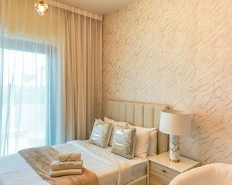 Nasma Luxury Stays - Contemporary Living in a Cozy Studio Apartment - Dubai - Habitació