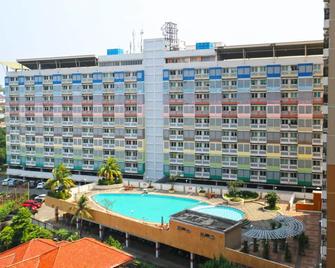 Star Apartemen Margonda Residence 2 Depok - Depok - Building