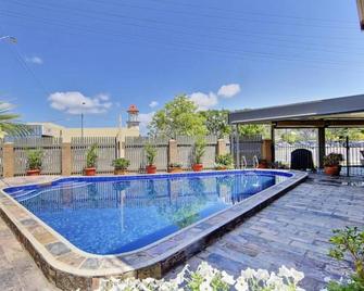 Raintree Motel - Townsville - Pool
