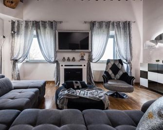 Borgo DI Matraia - Capannori - Soggiorno