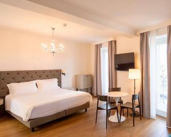 Sempione Boutique Hotel - Stresa - Bedroom