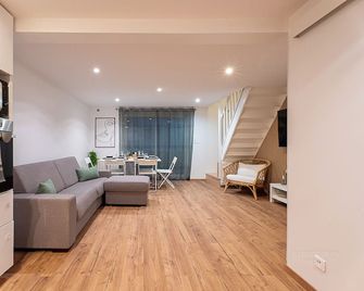 Maison avec jardin 8 personnes près de disney & Paris - Jossigny - Sala de estar