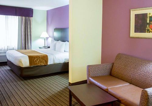 Comfort Suites Sanford 103 1 1 2 Sanford Hotel Deals Reviews Kayak