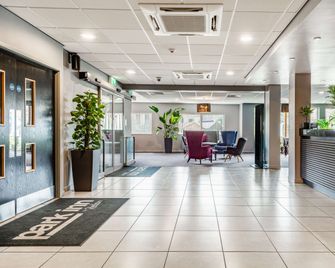 Park Inn by Radisson Peterborough City Center - Peterborough - Resepsjon