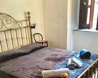 B&B Centro Storico - Catanzaro - Camera da letto