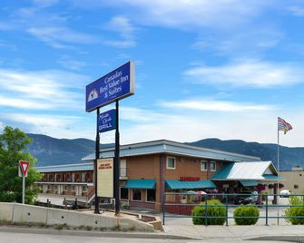 Canadas Best Value Inn & Suites-Castlegar - Castlegar - Gebäude
