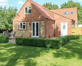 Keepers Cottage - Beeston - Building