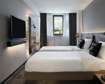Moxy Belgrade - Belgrade - Chambre