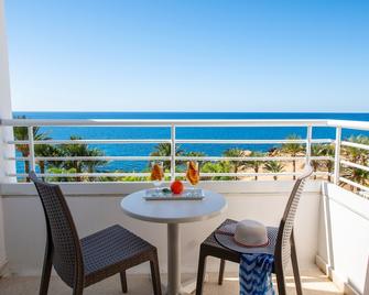 Queen's Bay Hotel - Paphos - Balkon