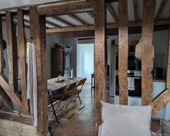 Quiet Norman house in the Pays d'Auge - Hotot-en-Auge - Comedor