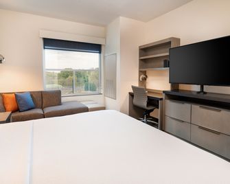 Hyatt House Nashville Airport - Nashville