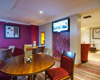 Premier Inn Glasgow Airport - Paisley - Jadalnia