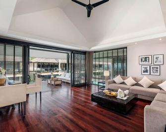 نيكي بيتش ريزورت آند سبا - كوه ساموي - غرفة معيشة