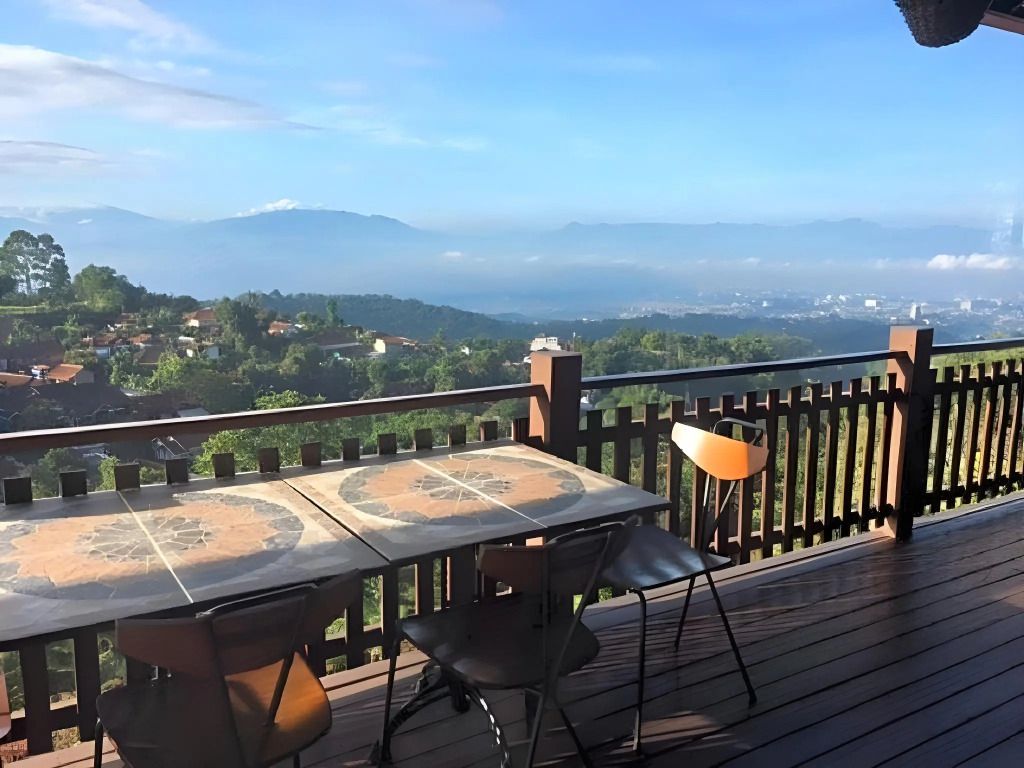 Kastuba Resort - באנדונג - מרפסת