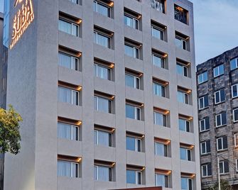 Hotel Suba International - Bombay - Edificio