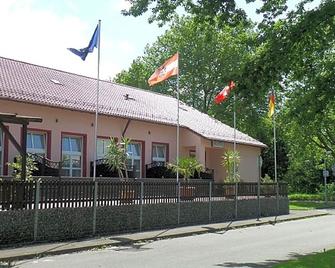 Hotel Heuschober - פרידריכסהאפן - בניין