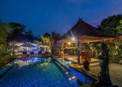 Sunset Garden Nusa Lembongan - Nusa Penida - Pool