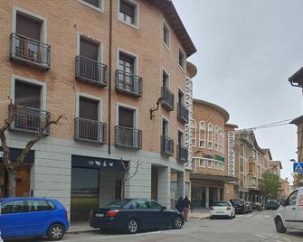 Lafonda1-2-B - Borja - Edificio