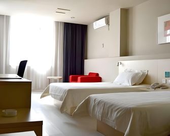 JinJiang Inn Nantong Gongnong Road - Nantong - Bedroom