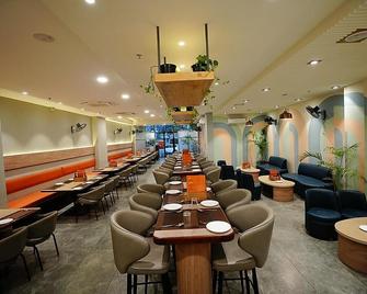 Hotel Natraj - Álvaro - Restaurante