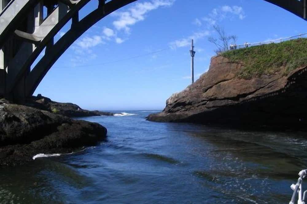 Four Winds Motel - Depoe Bay