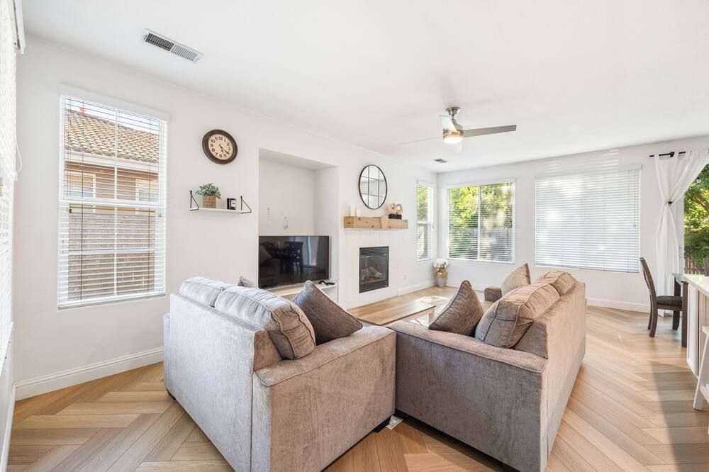 Cozy & Contemporary Sacramento Gateaway - Sacramento - Vardagsrum