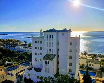 Sunny Beach - בנאלמדנה - בניין