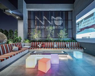 Oinn Hotel & Hostel Tainan - Tainan