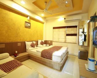 Hotel Vishram - Mount Abu - Bedroom