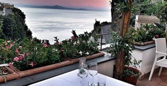 Hotel La Pergola - Amalfi - Balcony