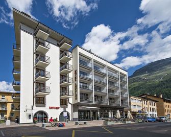 Hotel Piz St. Moritz - Sankt Moritz - Gebäude