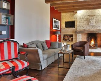 Hôtel & restaurant Le Meysset - Sarlat-la-Canéda - Living room