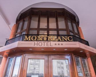Mont Blanc - Pradollano - Gebäude