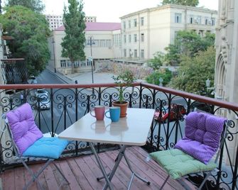Capital Hostel in Baku - Baku - Balcony