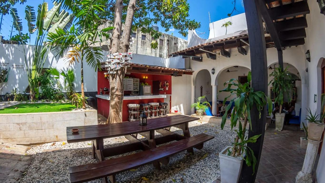 Island Life Hostel