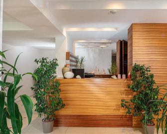 Hotel Martini - Lignano Sabbiadoro - Recepción