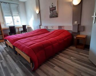 Hôtel de La Vallée - Ornans - Chambre