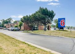 Motel 6 Waukegan, IL - Waukegan - Building