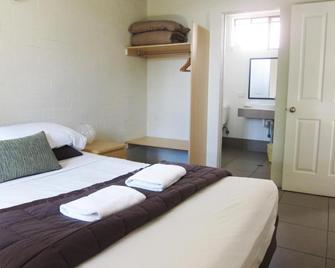 Horizons Motel - Mermaid Beach - Bedroom