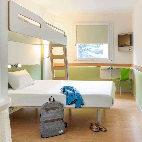 Ibis Budget Marseille Vitrolles image 1
