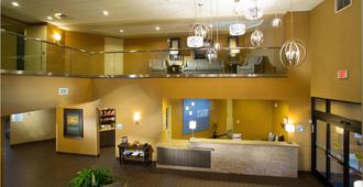 Holiday Inn Express & Suites Pocatello - Pocatello - Reception