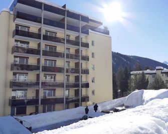 Apartment Allod Park Haus C 707 by Interhome - Davos - Edificio