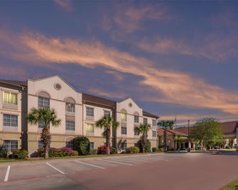 Homewood Suites by Hilton Laredo at Mall del Norte - Laredo - Edifício