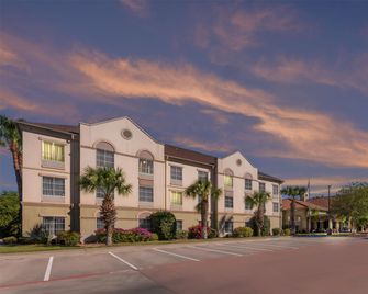 Homewood Suites by Hilton Laredo at Mall del Norte - Laredo - Edifício