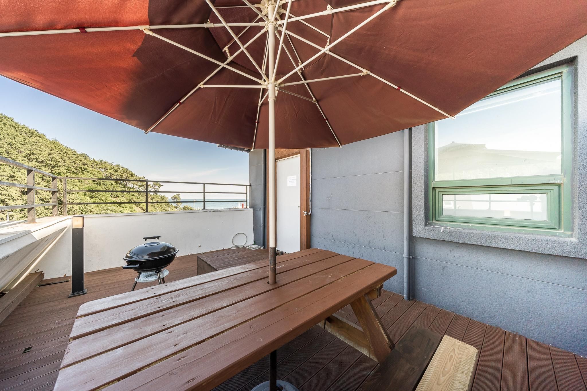 هوتل دايز ٕيه