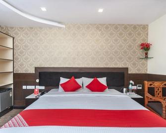 Hotel Sumi Palace - Thanjāvūr - Habitación