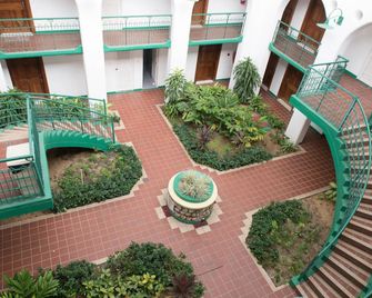 Modern Penthouse @ Sandcastles - Ocho Rios - Utomhus