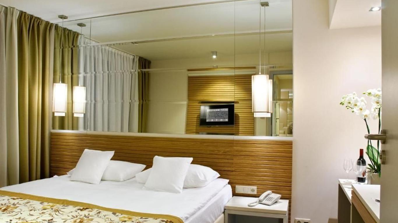 Petropol Hotel