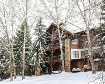 Avon Village - Avon - Κτίριο